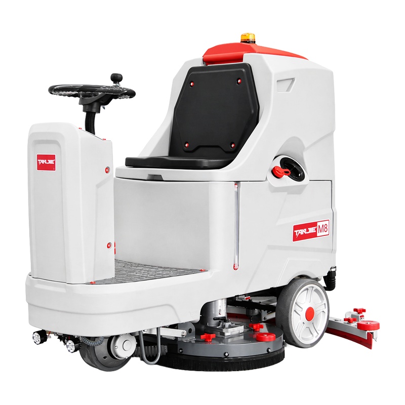 昆明坦洁驾驶式洗地机M8